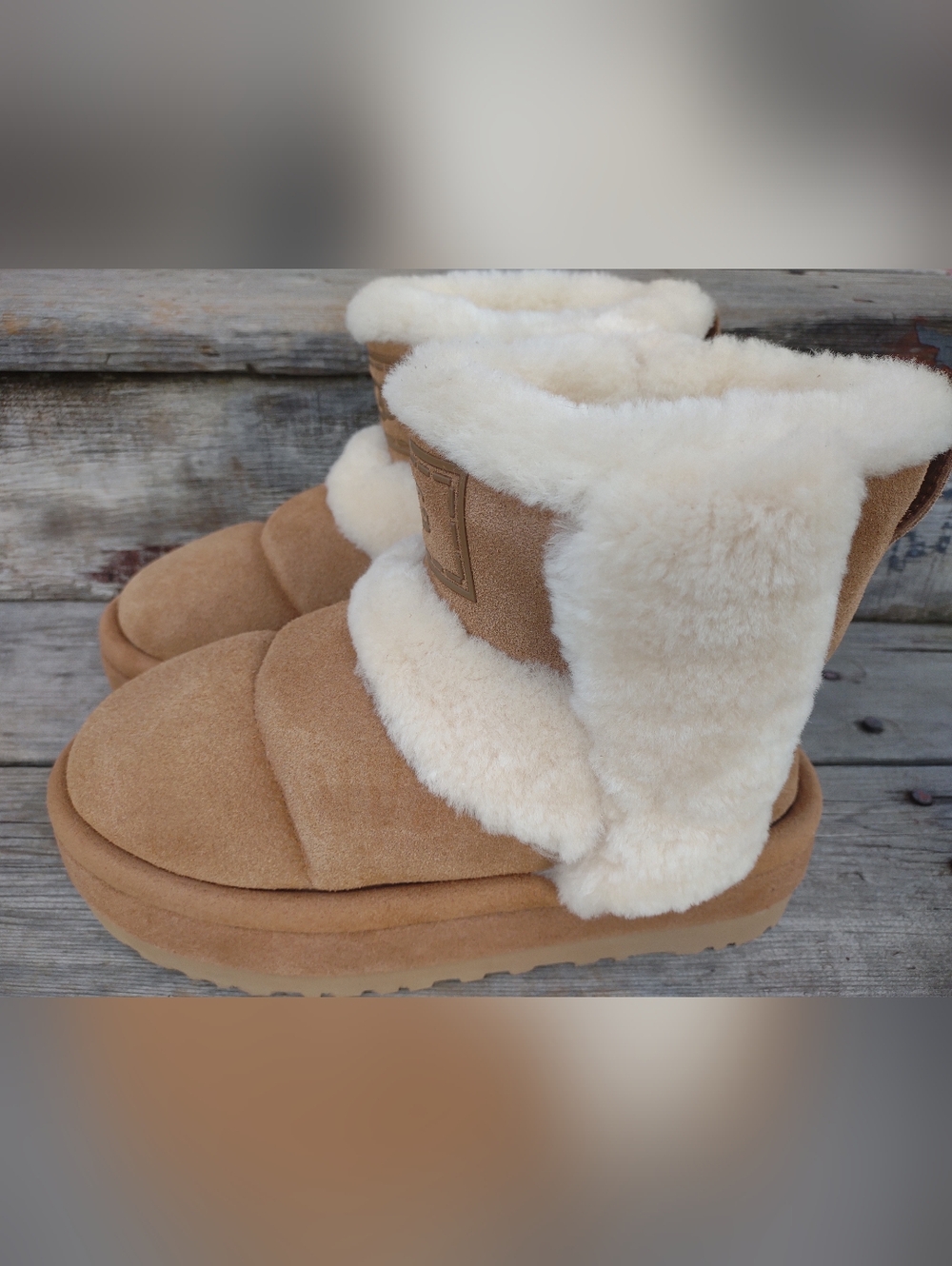 UGG Women's Classic Chillapeak Platform Boots Chestnut Size US 7 EU 38